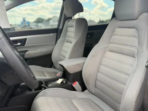 Used 2017 Honda CR-V LX image 11