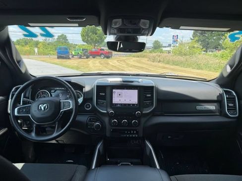 Used 2022 RAM 1500 Big Horn AWD/4WD image 13