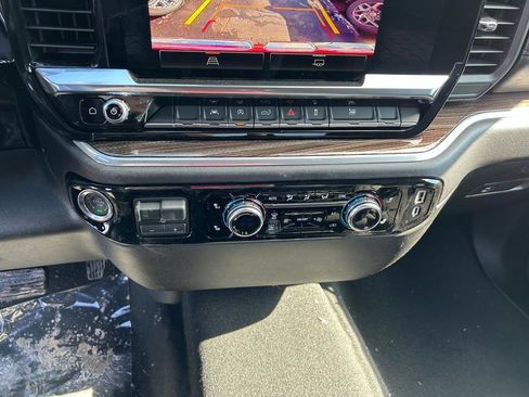 New 2026 GMC Sierra 1500 Elevation image 11