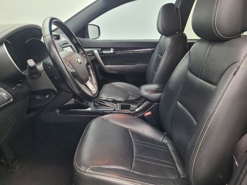 Used 2015 Kia Sorento SX image 17