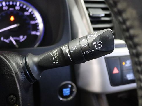 Used 2018 Toyota Highlander XLE image 33