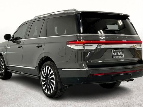 Used 2023 Lincoln Navigator Black Label image 15