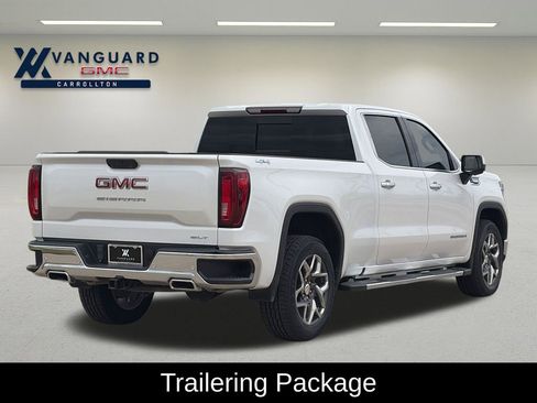 Used 2023 GMC Sierra 1500 SLT AWD/4WD image 10