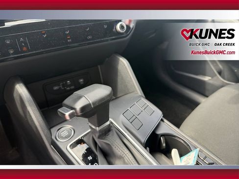 Used 2026 Kia Sportage LX FWD image 30