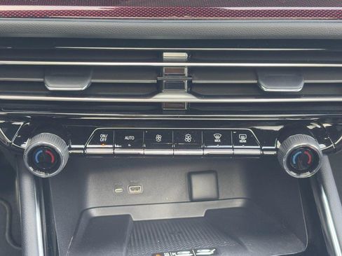 New 2026 Chevrolet Traverse RS image 39