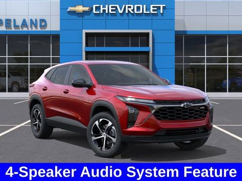New 2026 Chevrolet Trax RS w/ Sunroof Package FWD image 8