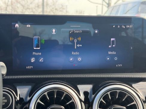 Used 2025 Mercedes-Benz CLA 250 image 22
