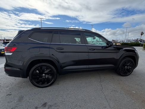 Used 2024 Volkswagen Atlas SE AWD/4WD image 7