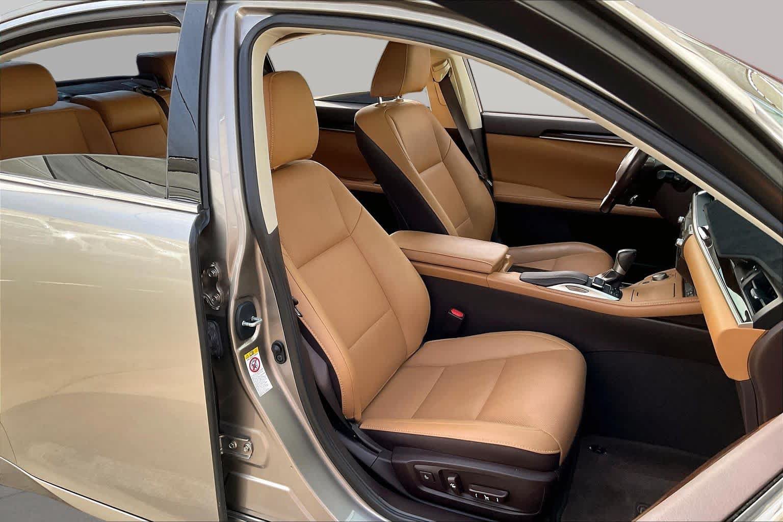 Used 2017 Lexus ES 350 w/ Navigation System Package FWD image 8
