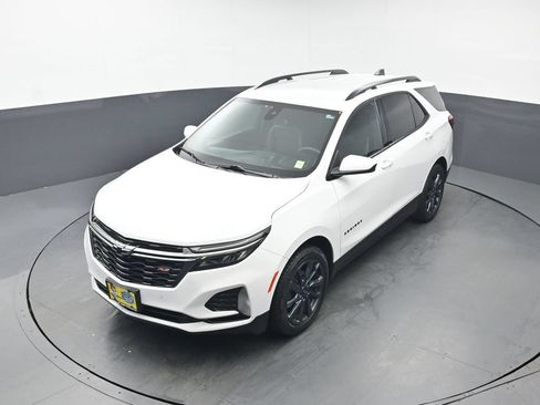 Used 2022 Chevrolet Equinox RS w/ LPO, Cargo Package AWD/4WD image 36