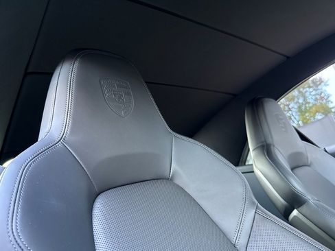 Used 2021 Porsche 911 Carrera image 20
