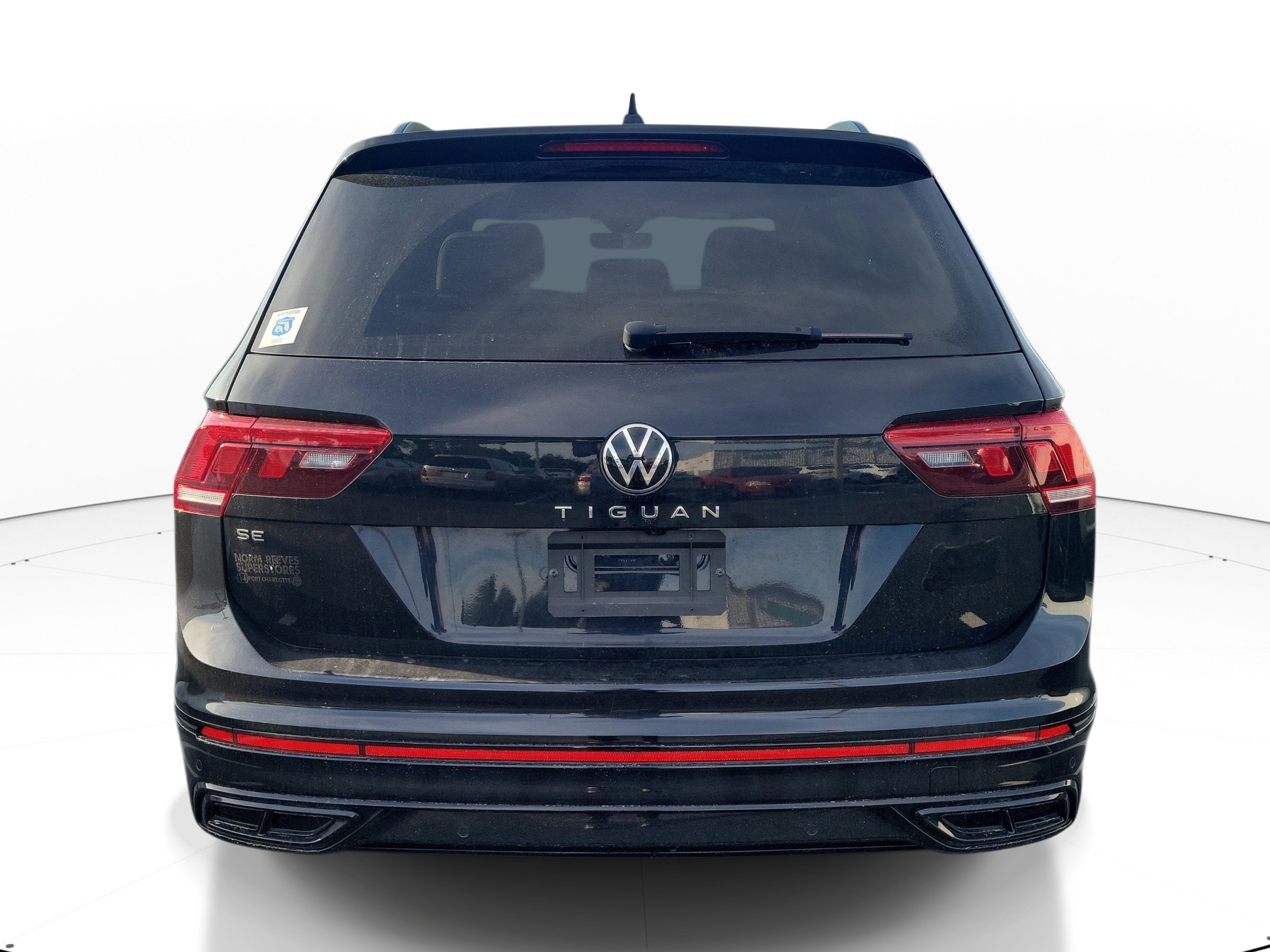 Used 2022 Volkswagen Tiguan SE R-Line FWD image 8