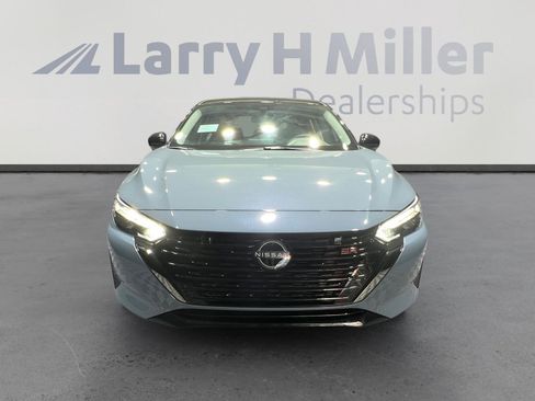 New 2025 Nissan Sentra SR w/ SR Premium Package image 8