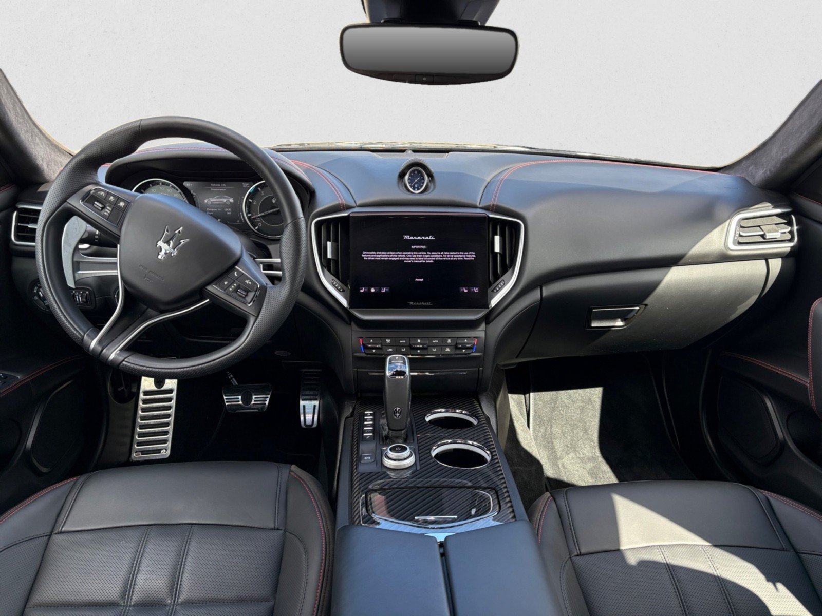 Used 2023 Maserati Ghibli Modena Q4 AWD/4WD image 13