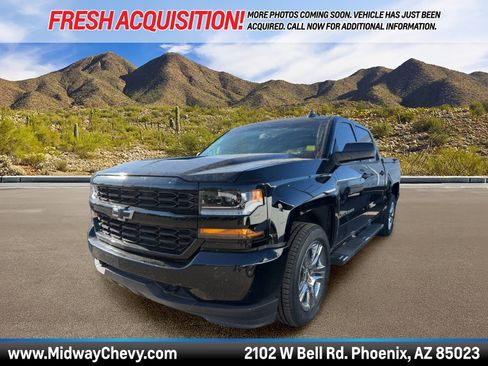Used 2018 Chevrolet Silverado 1500 Custom w/ Custom Value Package image 1