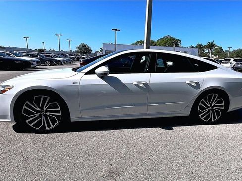 Certified 2025 Audi A7 3.0T Prestige w/ Prestige Package image 8