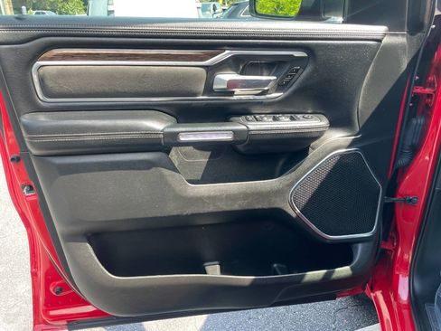 Used 2019 RAM 1500 Laramie AWD/4WD image 19