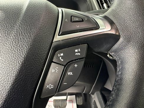 Used 2024 Ford Edge SEL w/ Convenience Package image 16