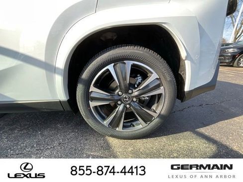 New 2026 Lexus UX 300h AWD image 25