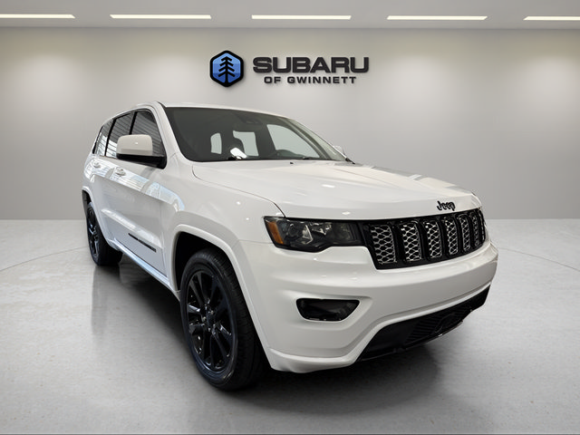 Used 2020 Jeep Grand Cherokee Altitude RWD image 7
