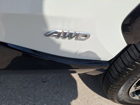 Used 2022 Toyota RAV4 XSE AWD/4WD image 16