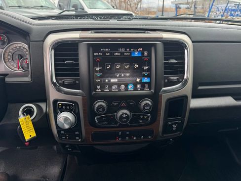 Used 2017 RAM 1500 Laramie image 23