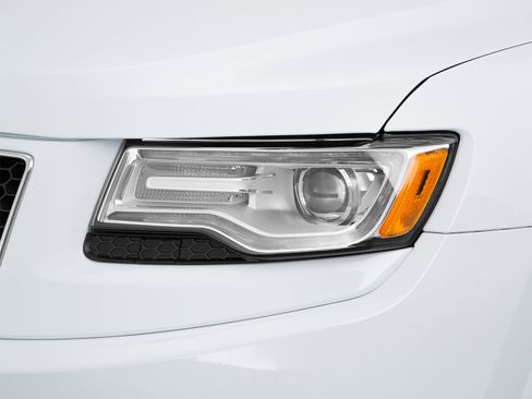 Used 2015 Jeep Grand Cherokee Overland w/ Advanced Technology Group RWD image 56