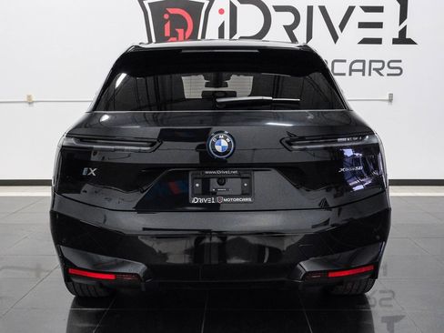 Used 2025 BMW iX xDrive50 image 12