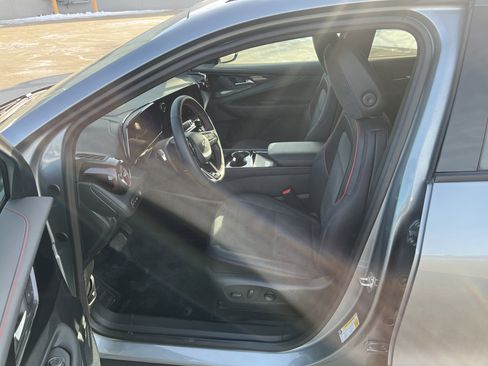 Used 2025 Chevrolet Blazer EV RS image 9