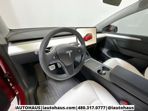 Used 2023 Tesla Model Y Long Range image 11