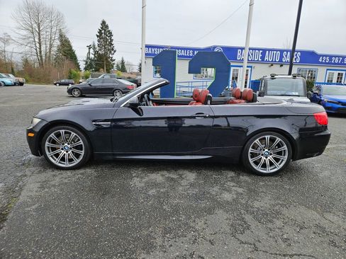 Used 2011 BMW M3 Convertible w/ Convenience Pkg image 8