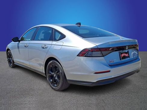 Used 2025 Honda Accord SE image 6