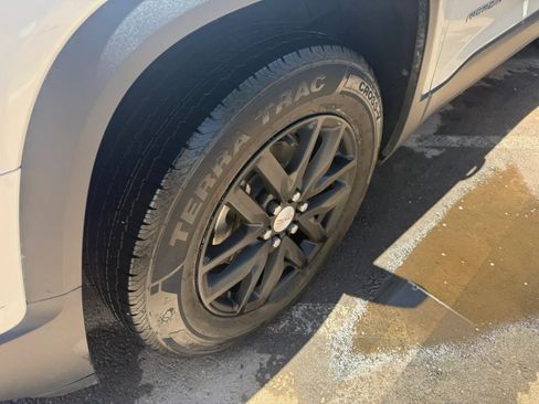 Used 2018 GMC Acadia SLT AWD/4WD image 19