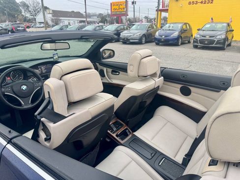 Used 2013 BMW 328i Convertible RWD image 18