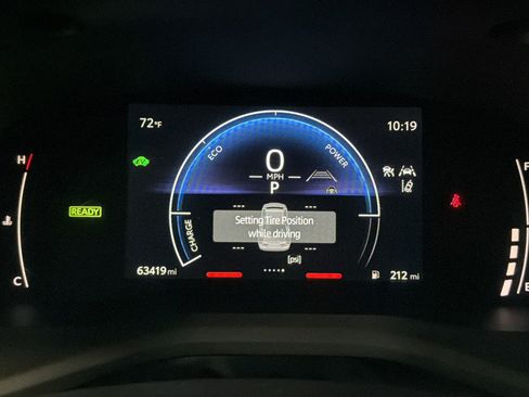 Used 2025 Toyota Camry SE FWD image 20