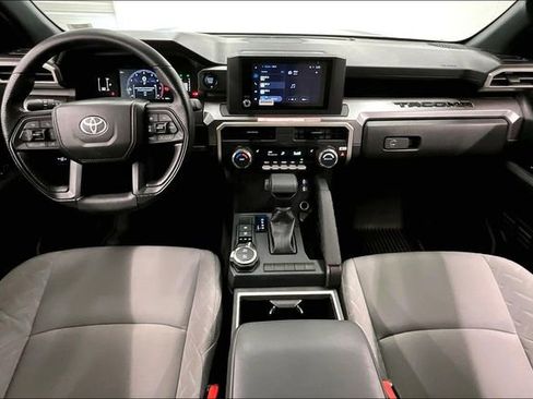 Used 2025 Toyota Tacoma SR5 AWD/4WD image 18