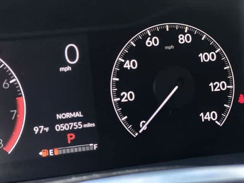 Used 2023 Honda Pilot Touring image 19