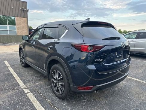 Used 2018 MAZDA CX-5 Touring w/ Preferred Equipment Package FWD image 4
