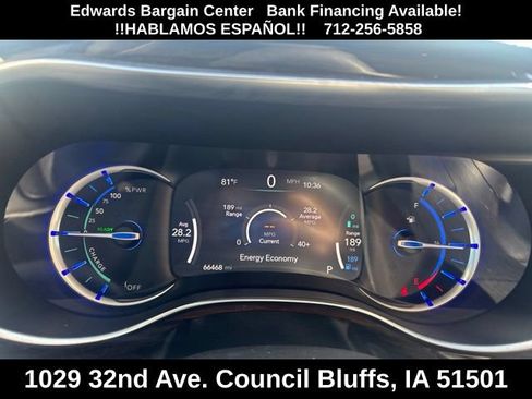 Used 2023 Chrysler Pacifica Limited FWD image 19