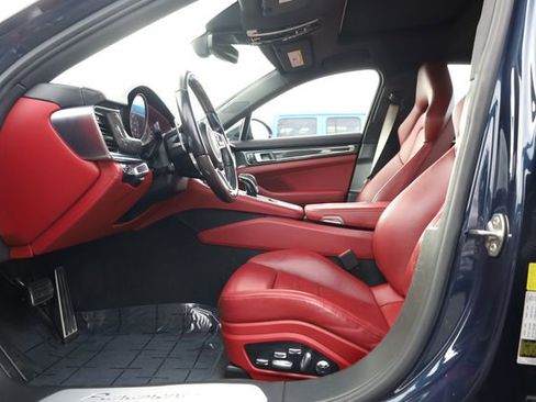 Used 2018 Porsche Panamera 4S image 11