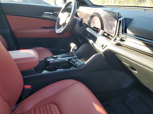 Used 2024 Kia Sportage SX image 10