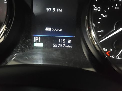 Used 2020 Nissan Rogue SV image 23