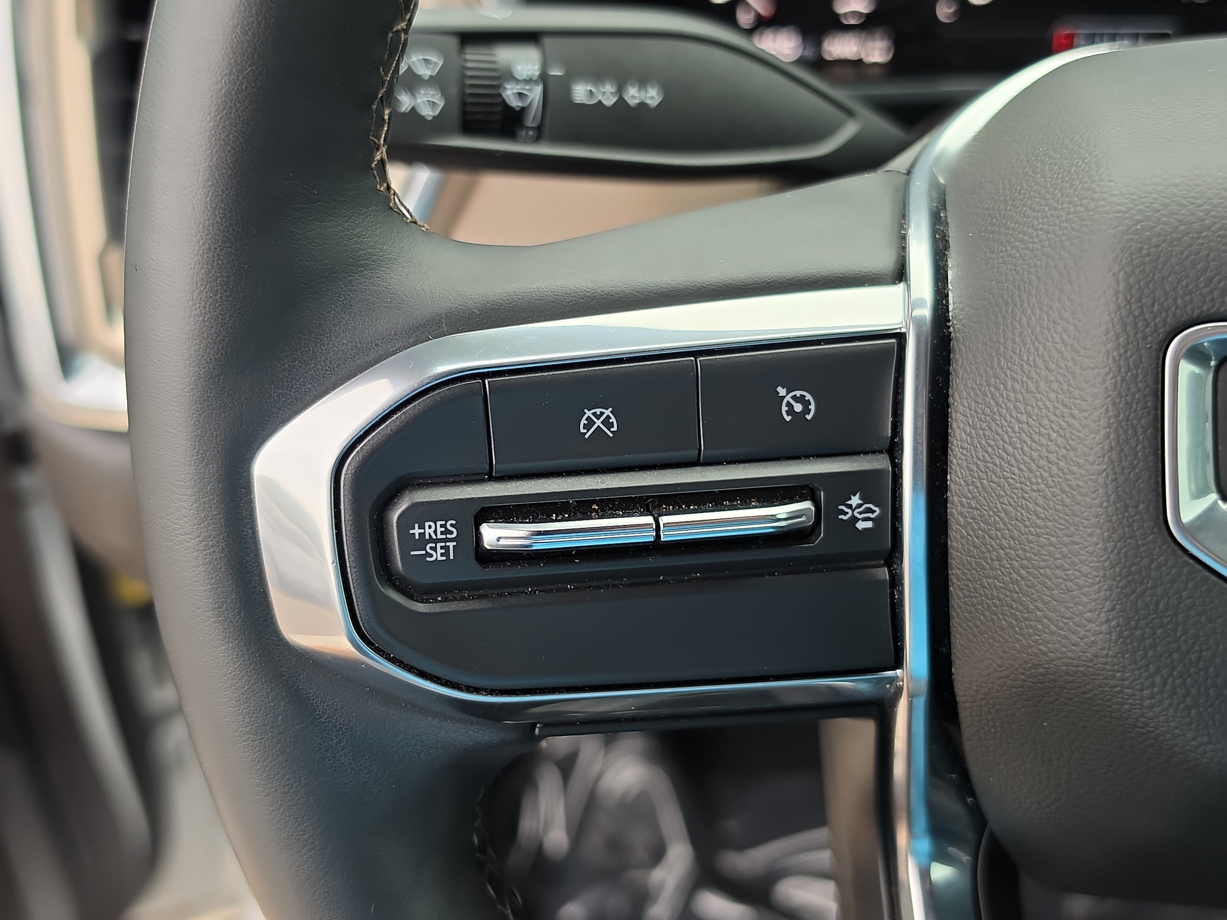 Used 2024 GMC Canyon Denali AWD/4WD image 29
