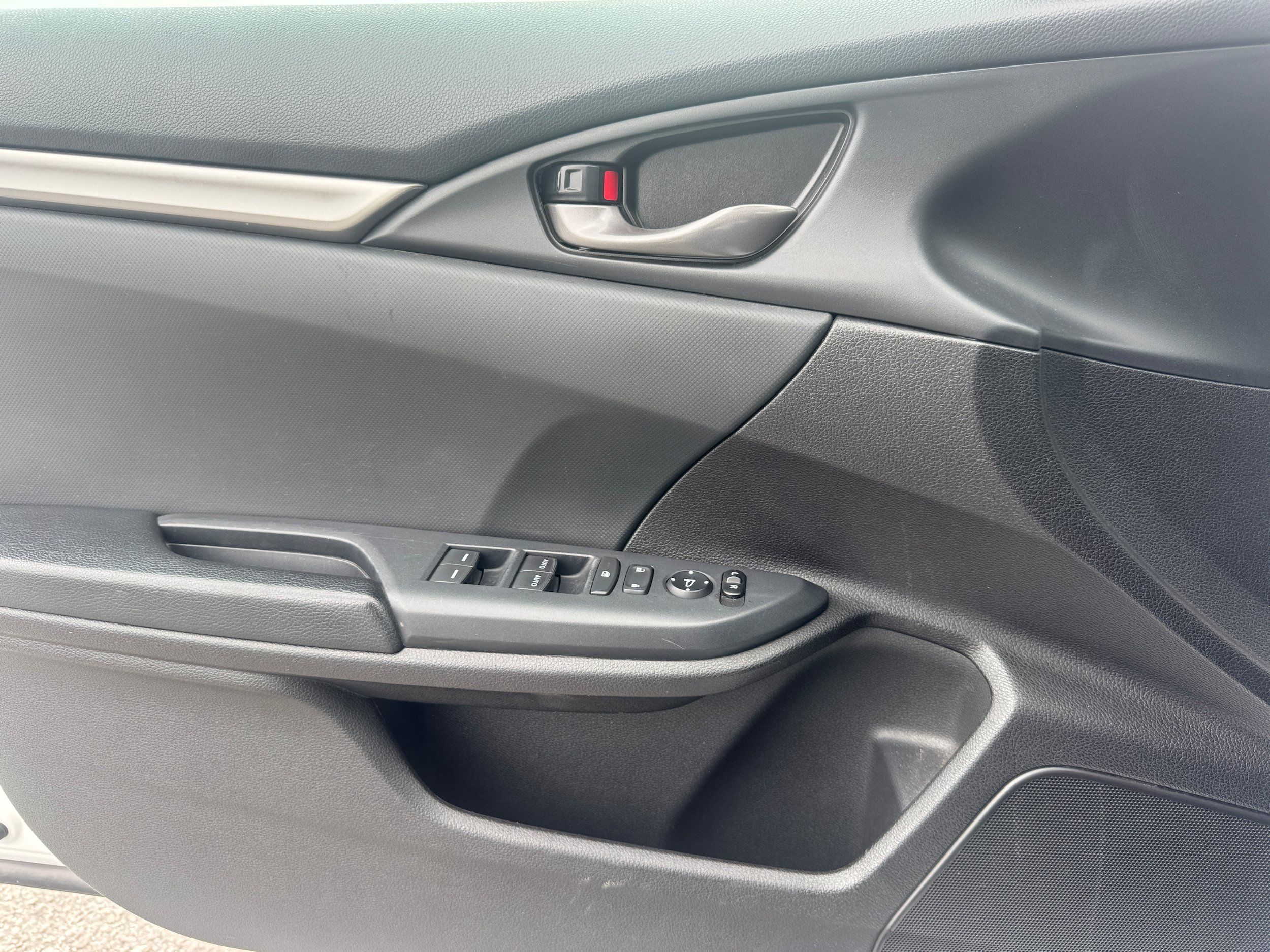 Used 2021 Honda Civic Sport image 11