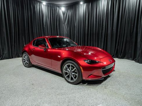 Used 2023 MAZDA MX-5 Miata Grand Touring RWD image 4