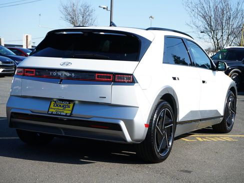 Used 2025 Hyundai Ioniq 5 Limited image 5