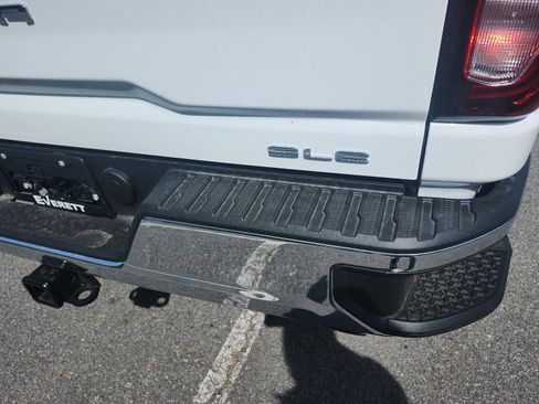 New 2026 GMC Sierra 2500 SLE w/ SLE Value Package; image 4