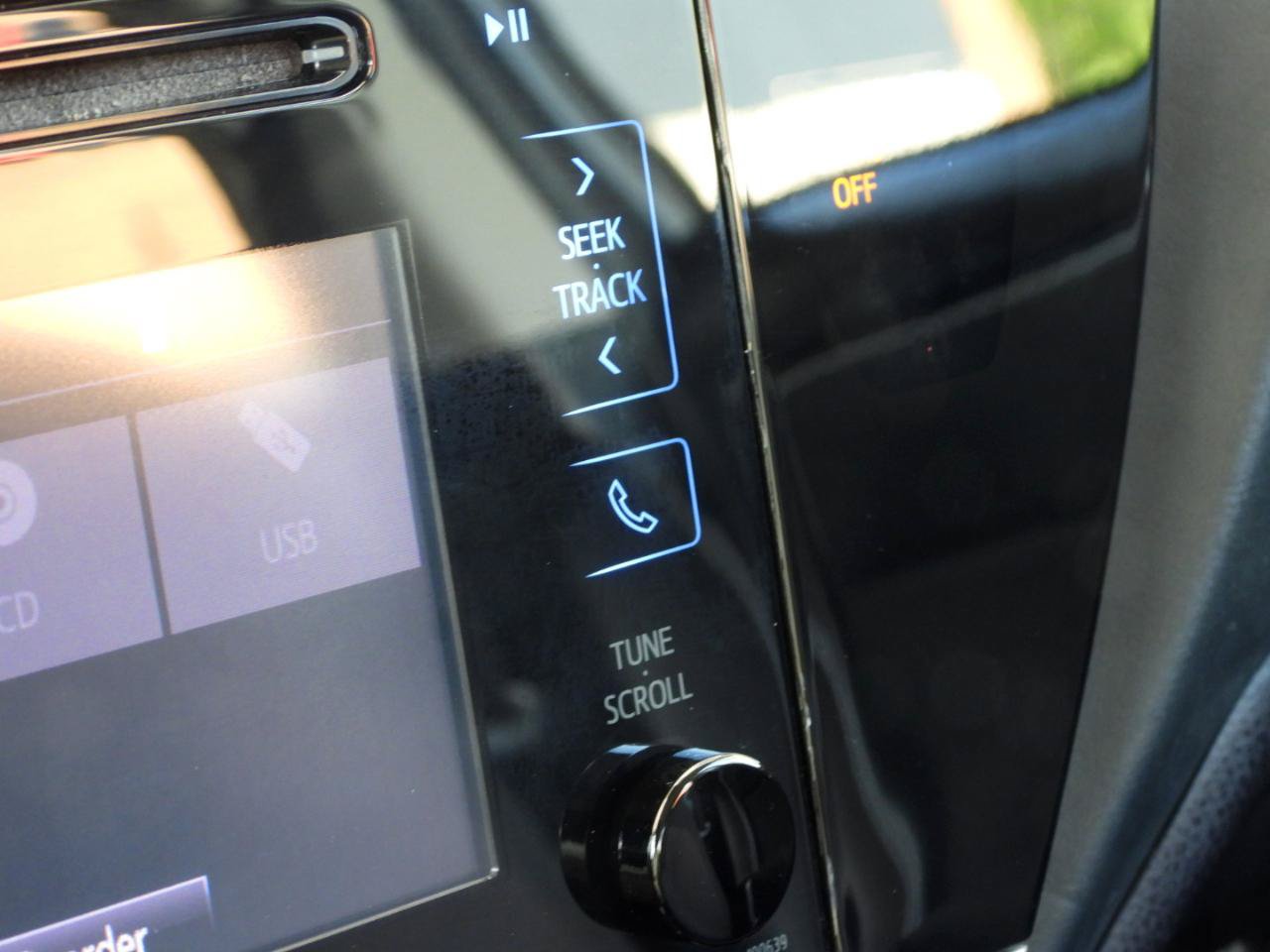 Used 2019 Toyota Corolla LE FWD image 47