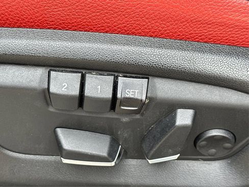 Used 2019 BMW X6 xDrive35i w/ M Sport Package image 36