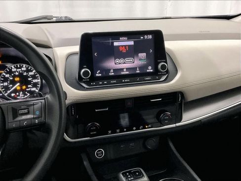 Used 2021 Nissan Rogue SV AWD/4WD image 18